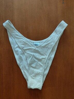 Wild Fable White Eyelet High Leg Low Rise Cheeky V-Waist Bikini Bottoms NWT M